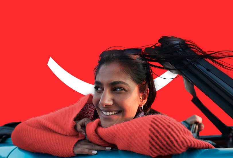 Avtomobildəki qadın